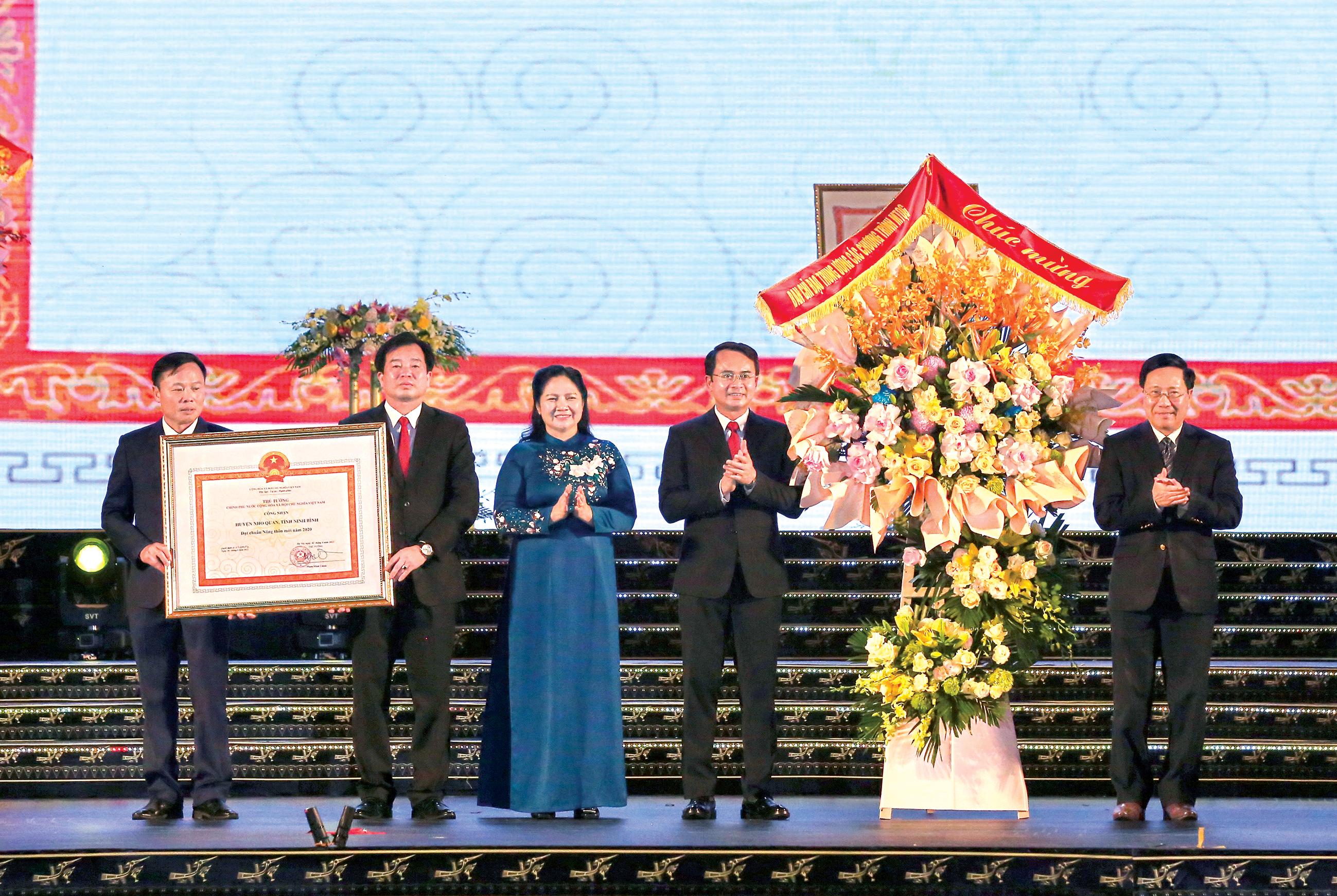 Tổ chức Lễ kỷ niệm 160 năm danh xưng Nho Quan và đón Bằng công nhận huyện đạt chuẩn nông thôn mới