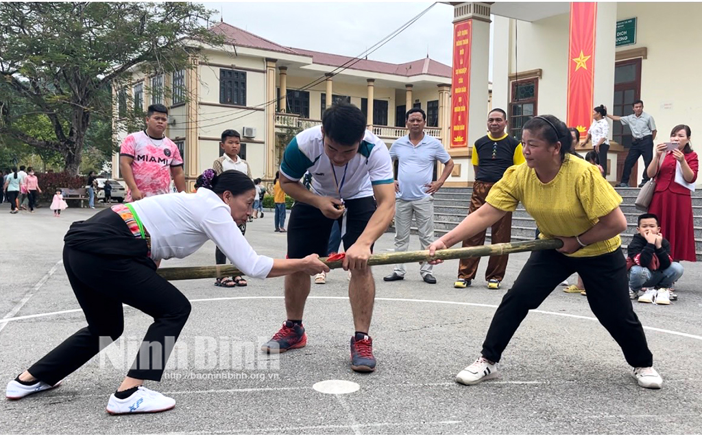 Bế mạc Giải thể thao truyền thống và các trò chơi dân gian dân tộc Mường huyện Nho Quan năm 2023