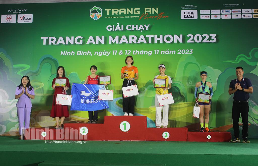 Bế mạc và trao thưởng Giải chạy việt dã Tràng An Marathon năm 2023
